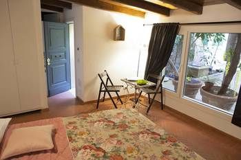 Couette-café Domus Dea 3*